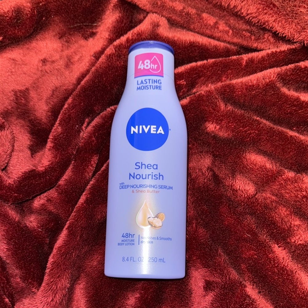 Nivea Shea Nourish Body Lotion